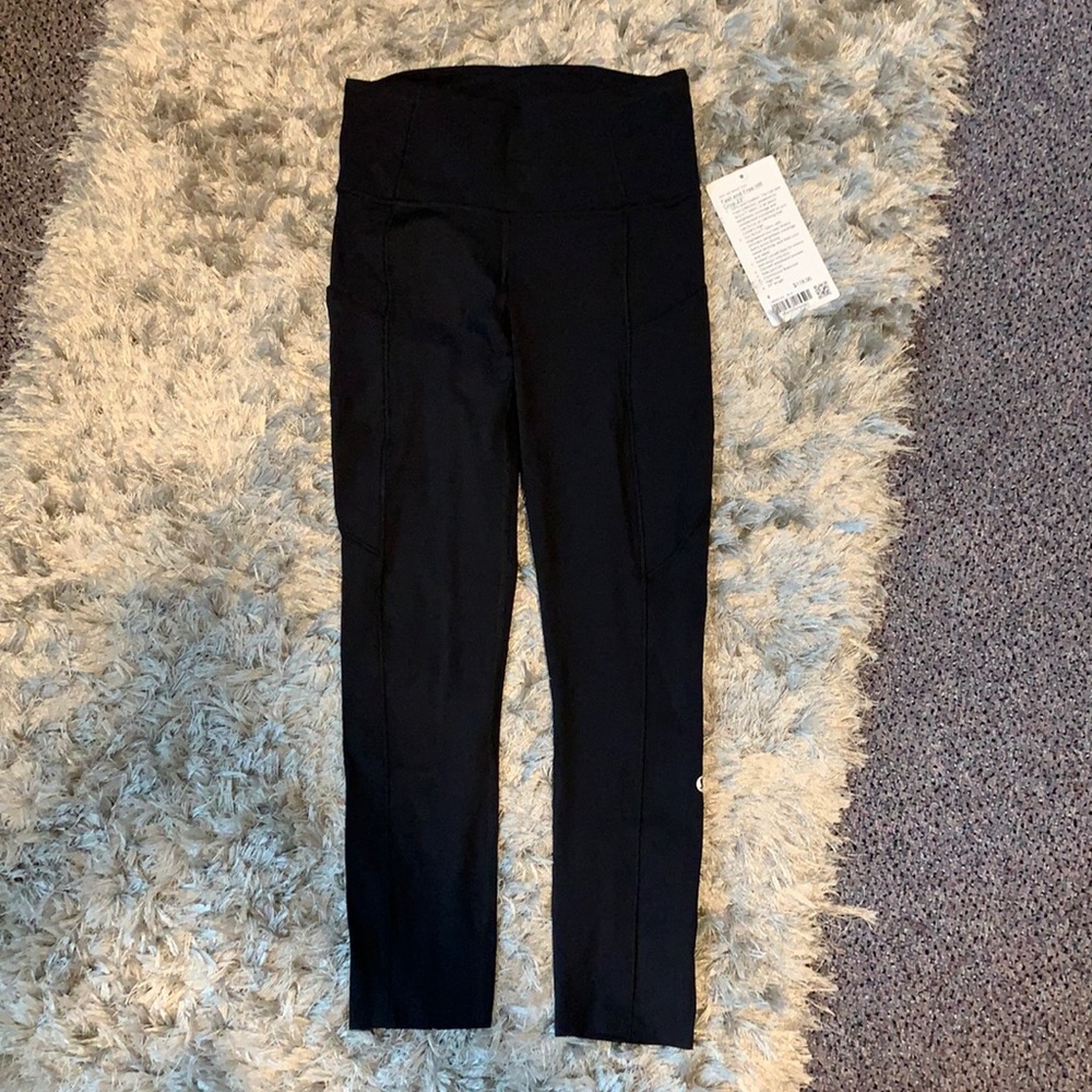 NEW Lululemon crop 23’ leggings